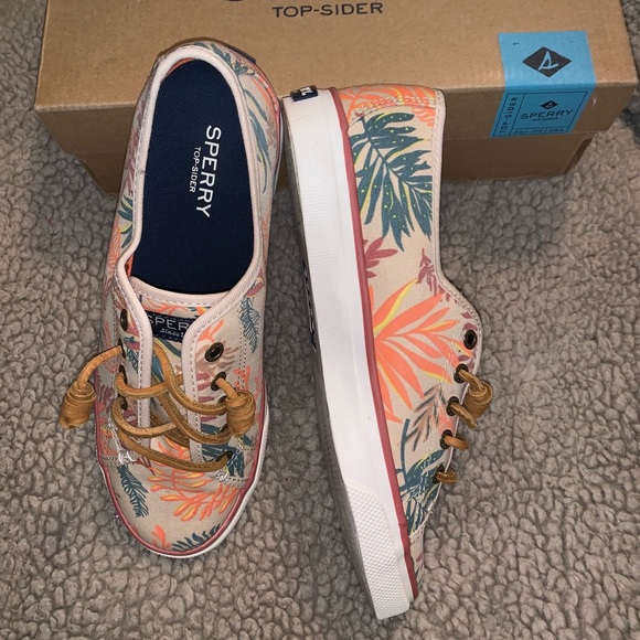 Sperry - Picture 6 of 7